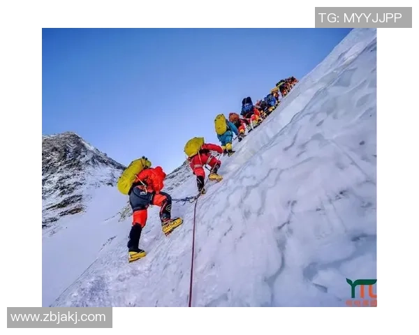 中国登山队挑战喜马拉雅新线路全员成功登顶创造历史壮举 中国登山队挑战喜马拉雅新线路全员成功登顶创造历史壮举